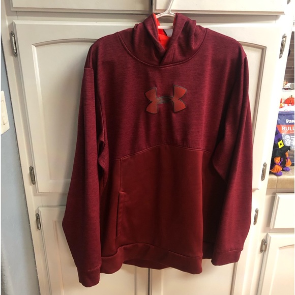 Men’s maroon under armor sweat shirt, bundle 3 $10 items for $20 - Picture 1 of 3